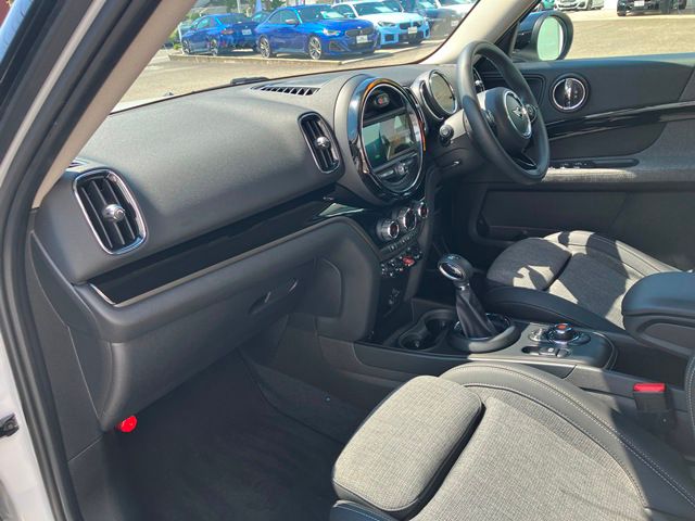 MINI CROSSOVER COOPER D