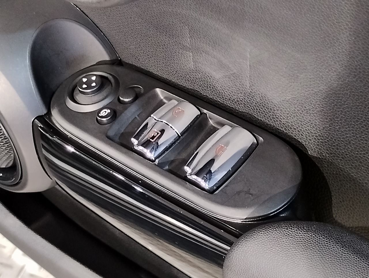 F57 MINI Cooper Convertible LCI