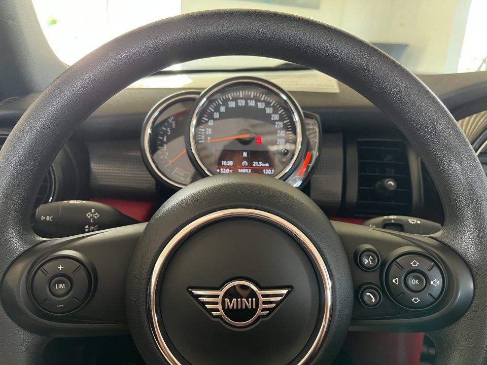 MINI Cooper Cabrio