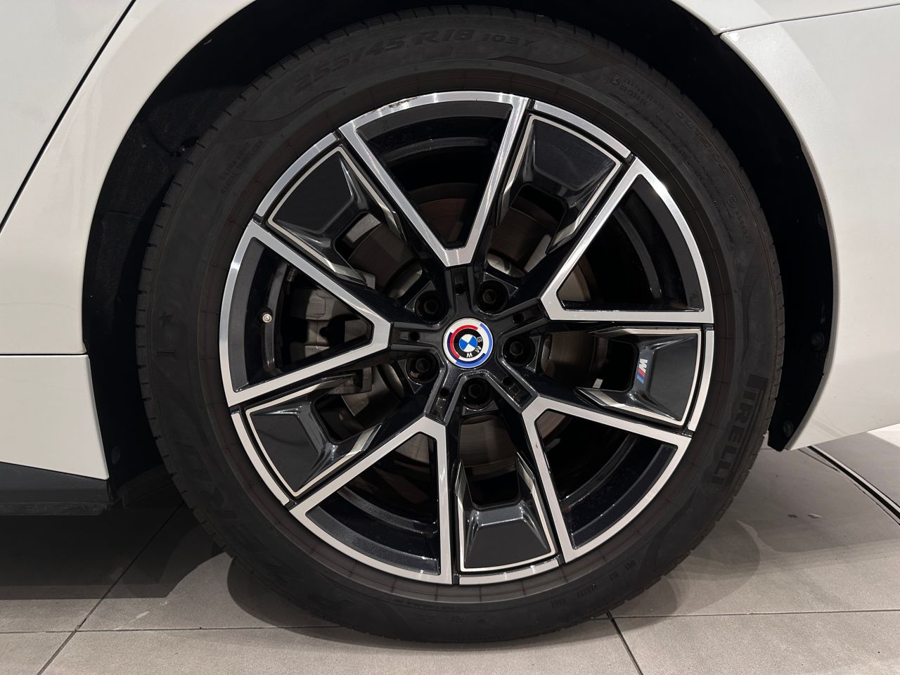 G26 i4 eDrive40 RHD