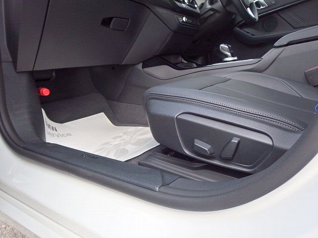 F40 118d Sports Hatch 5-door B47 2.0d