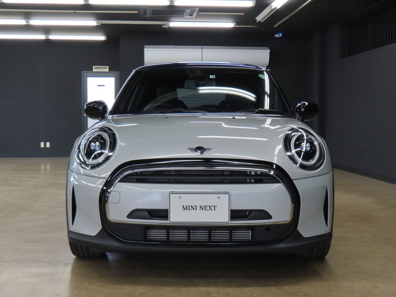 MINI Cooper F56 RHD