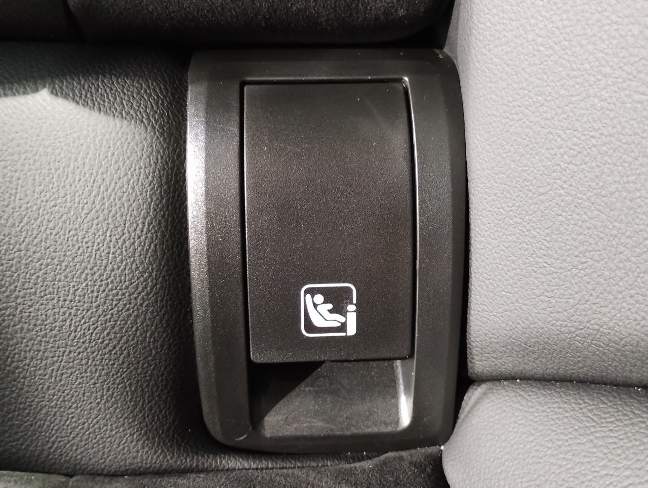 320d xDrive Berline RHD