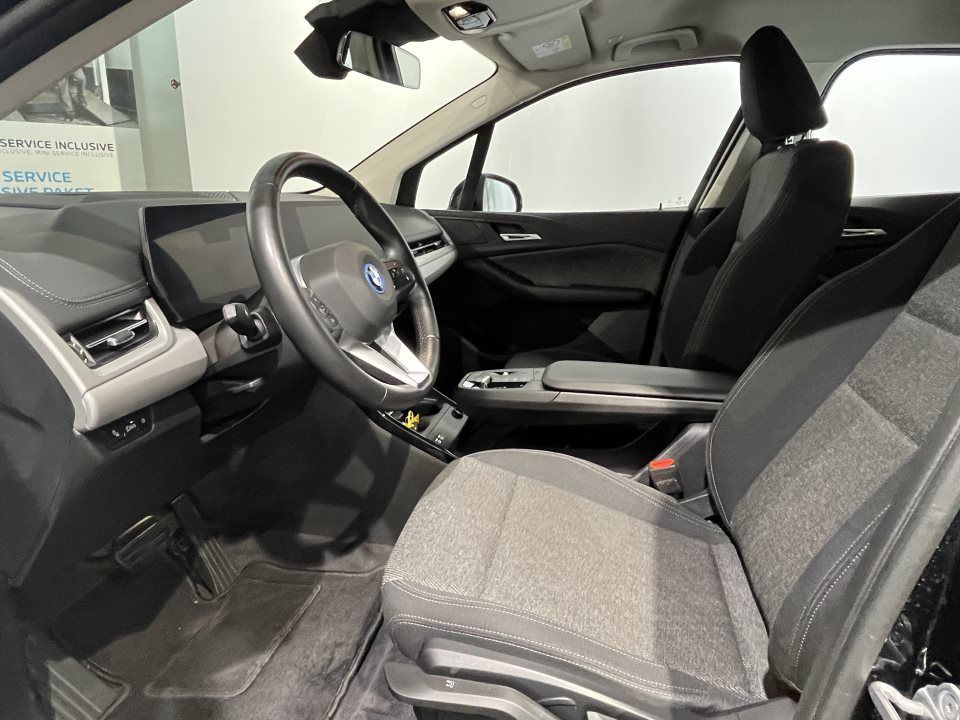 BMW 225
