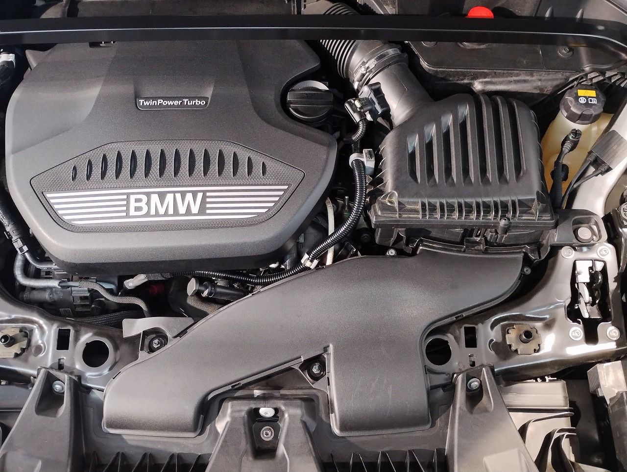 F48 X1 xDrive18d B47 2.0d LCI