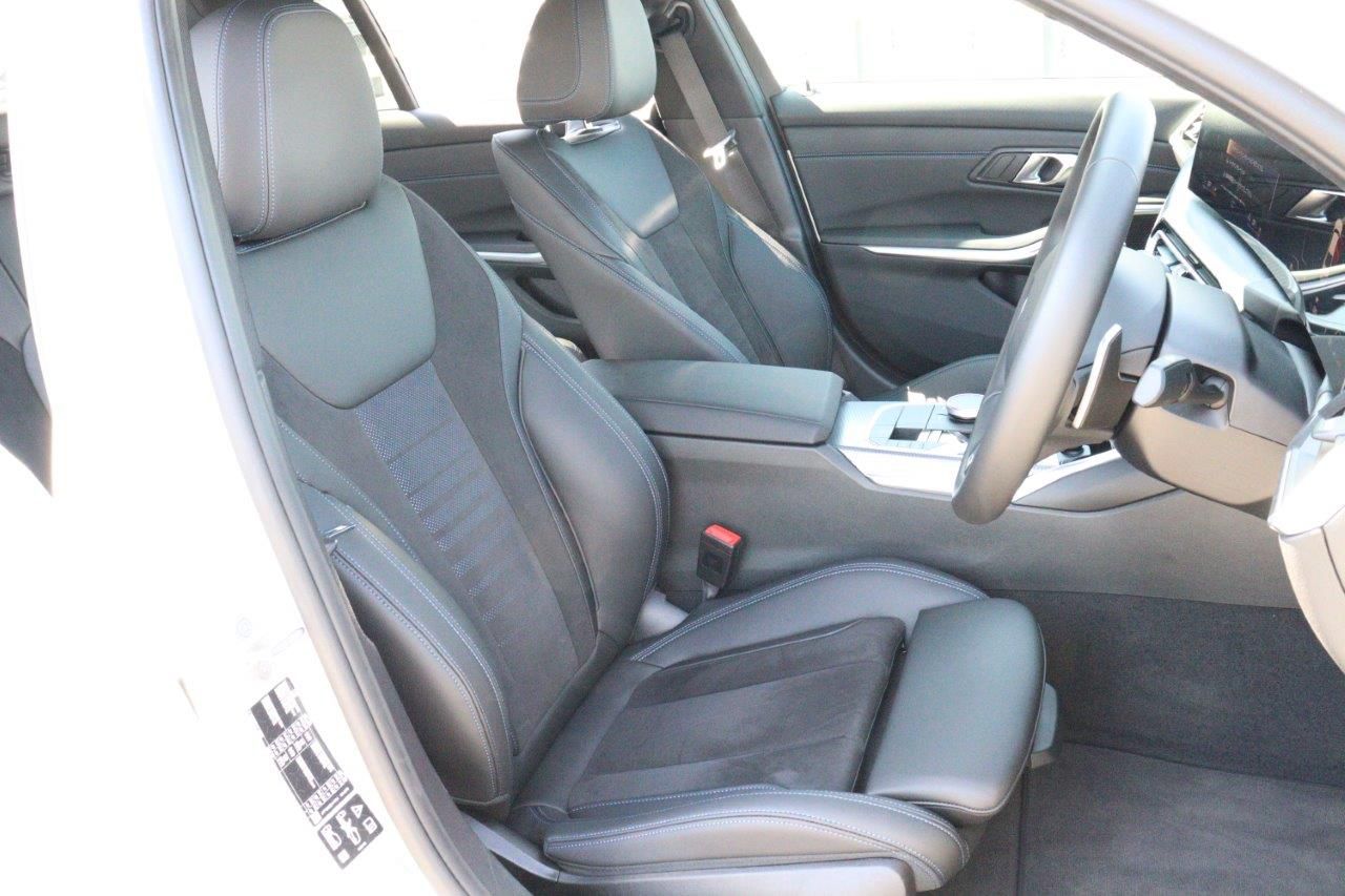 320d xDrive Berline RHD