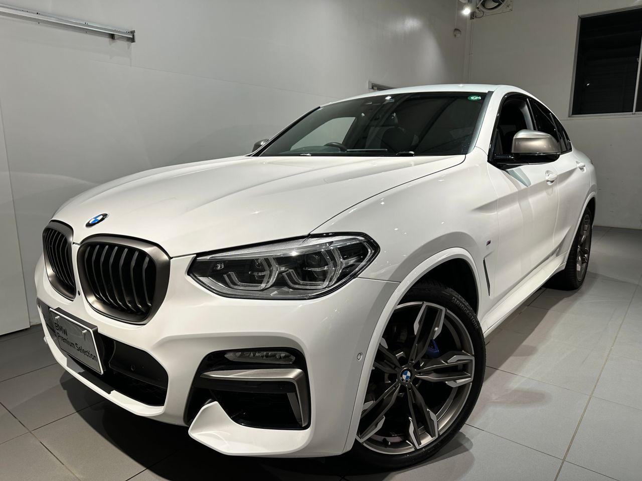 X4 M40i