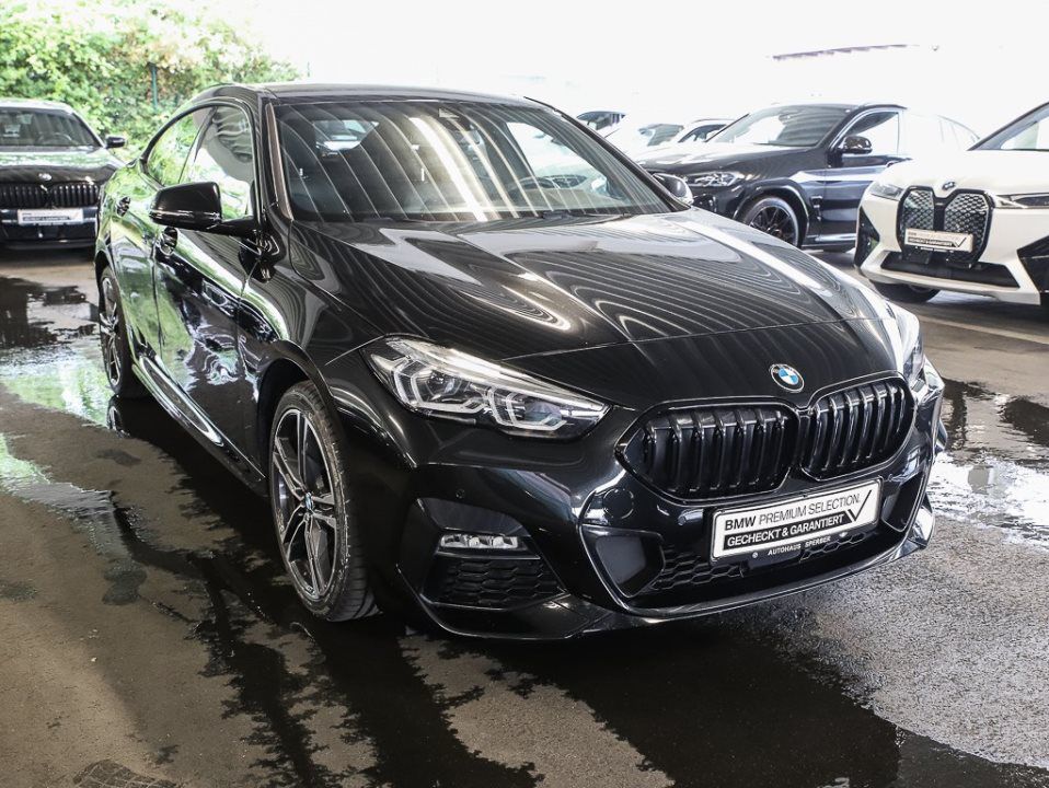BMW 218