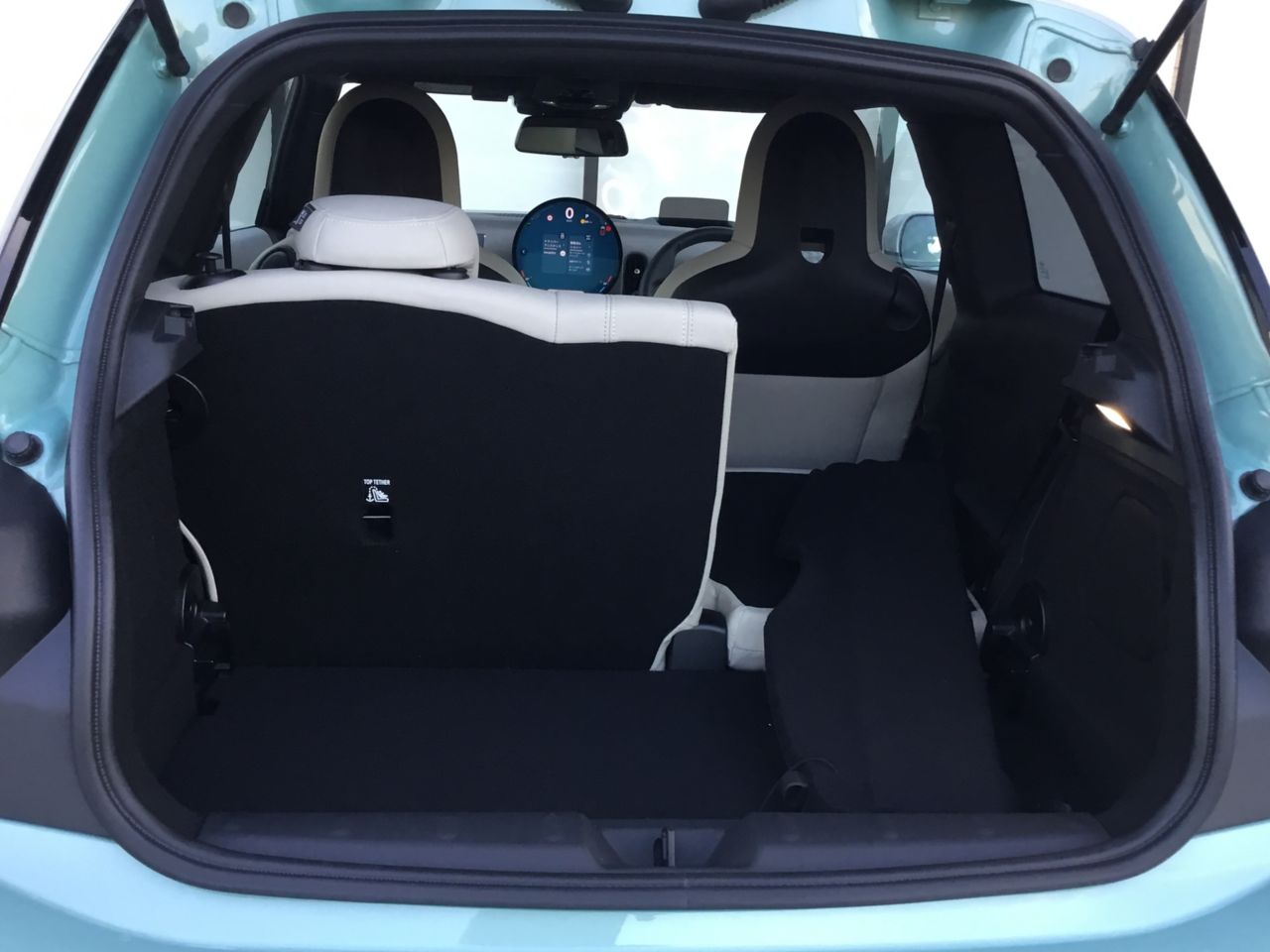 F66 MINI Cooper C 3Dr