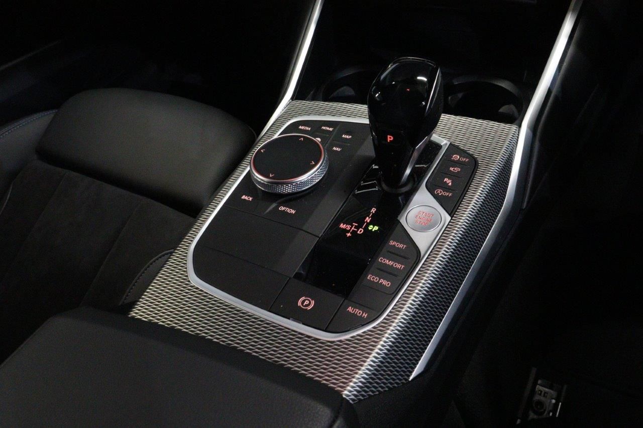 G20 320i Saloon RHD TU