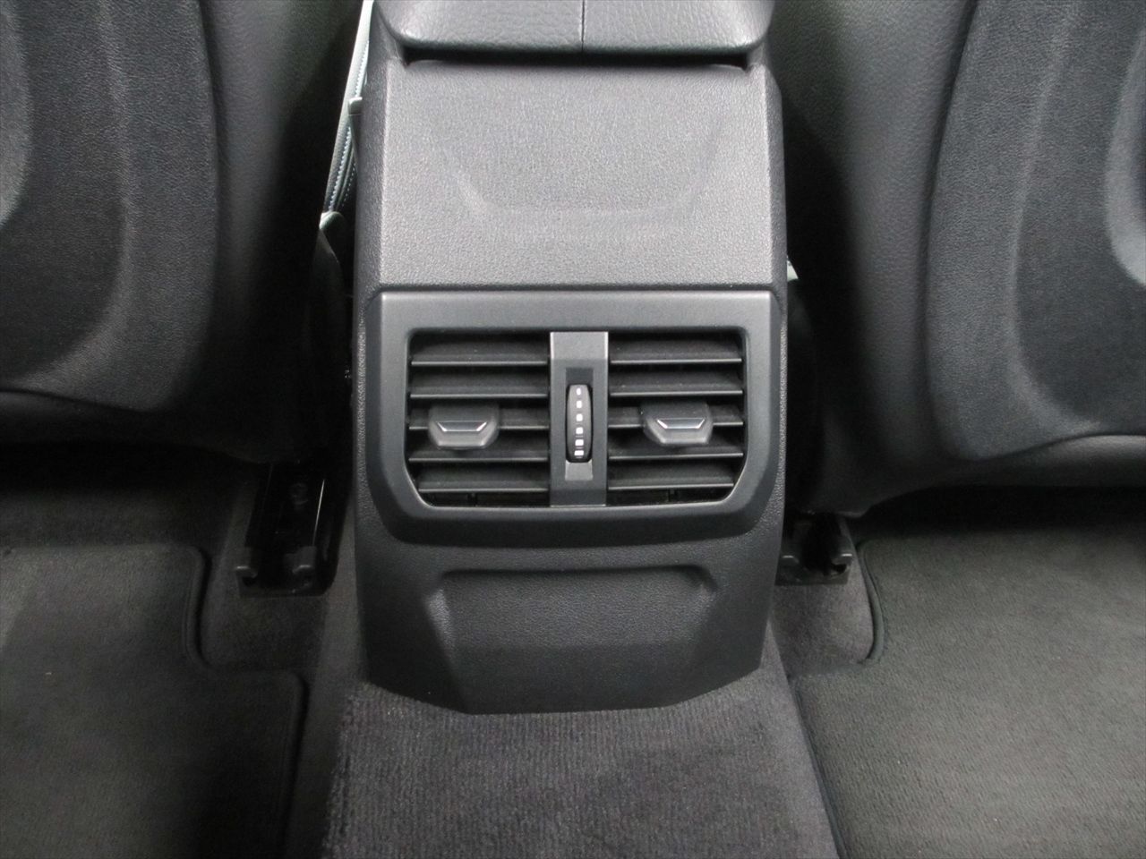 F40 118d Sports Hatch 5-door B47 2.0d