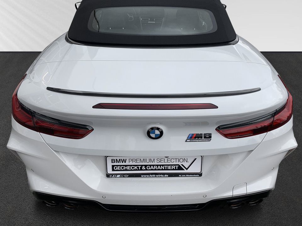 BMW M8