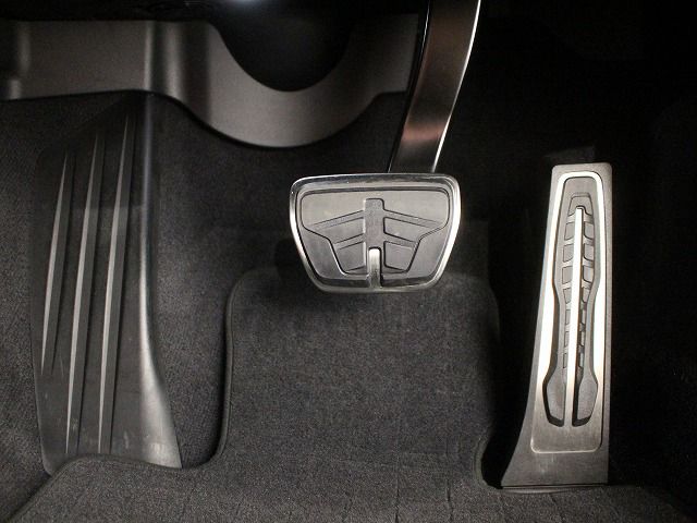 G21 M340i xDrive Touring LCI RHD
