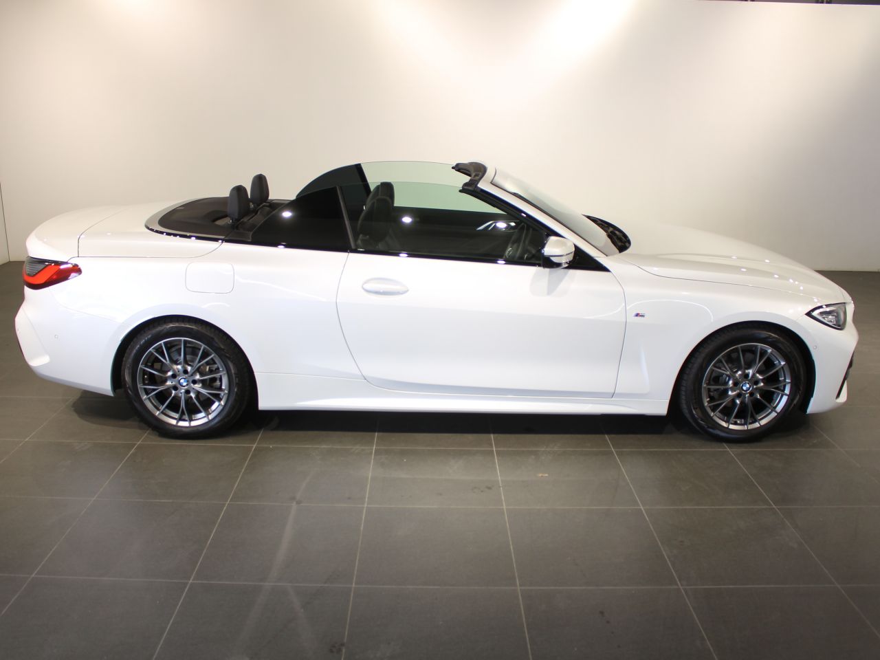 G23 420i Convertible RHD