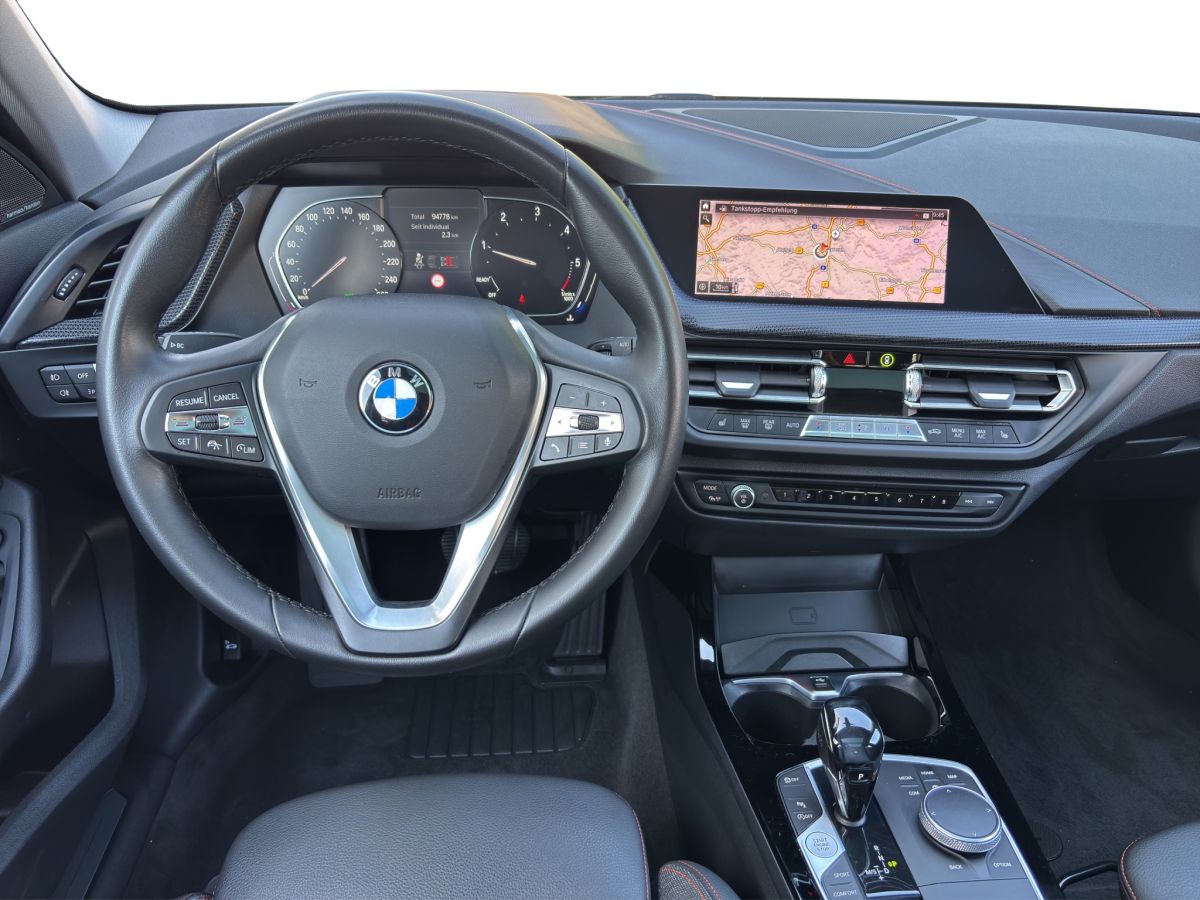 BMW 118