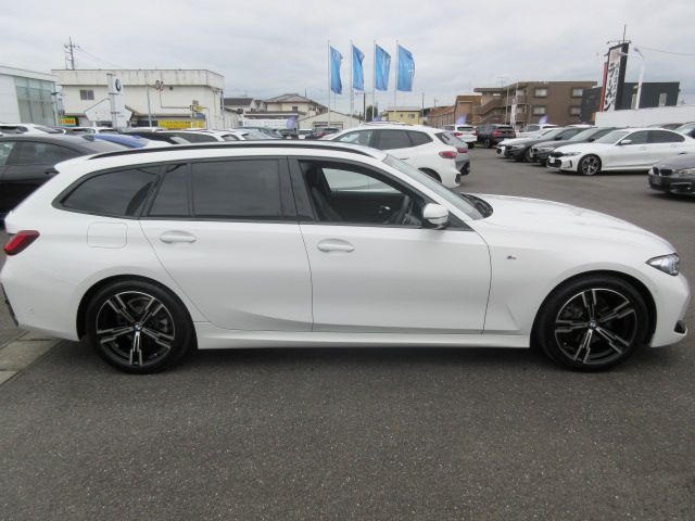 G21 320i Touring LCI RHD