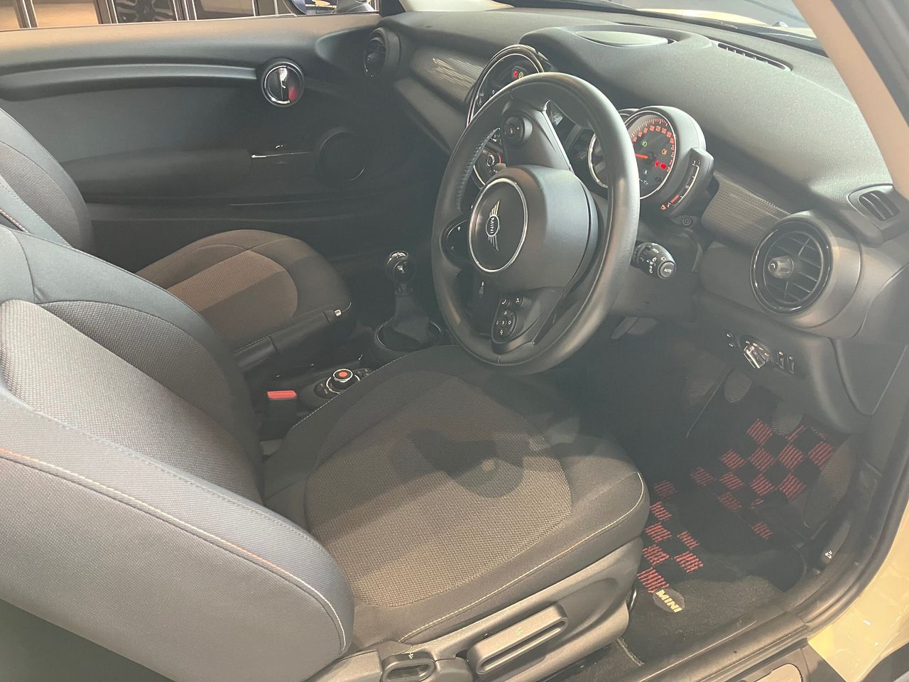 F56 MINI Cooper 3-Door Hatch LCI