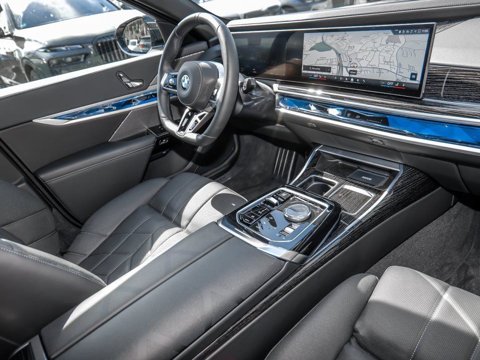 BMW 740
