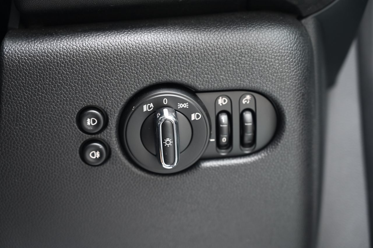 F56 MINI Cooper 3-Door Hatch LCI