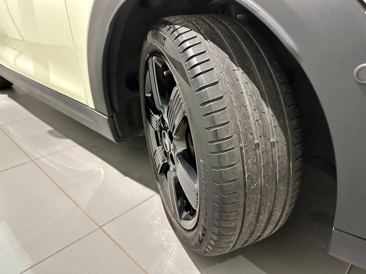 218I ACTIVE TOURER RHD