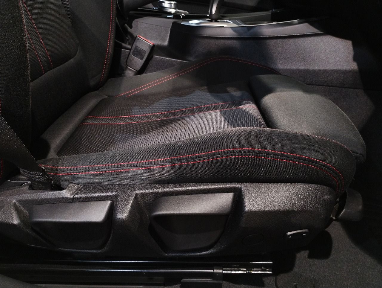 118D 5DOOR RHD