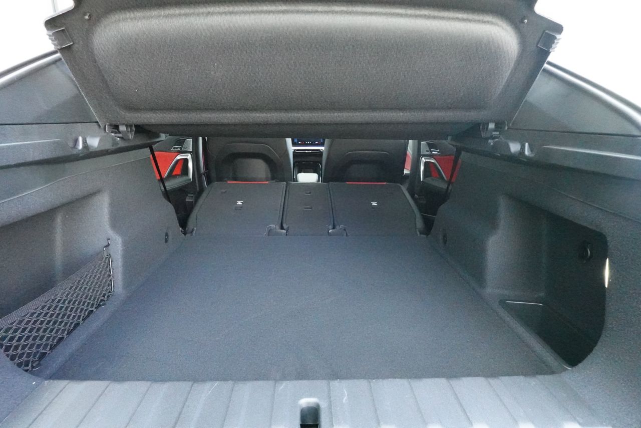 X2 M35i xDrive RHD