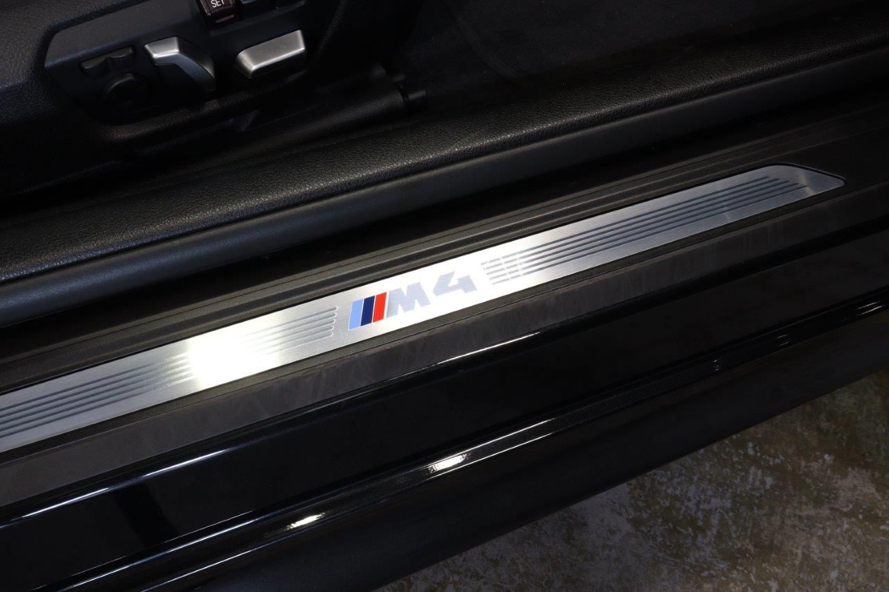 M4 CO