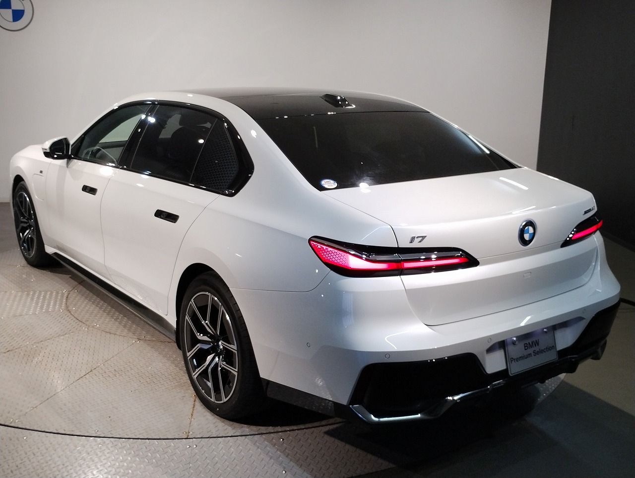 BMW i7 eDrive50 Sedan RHD