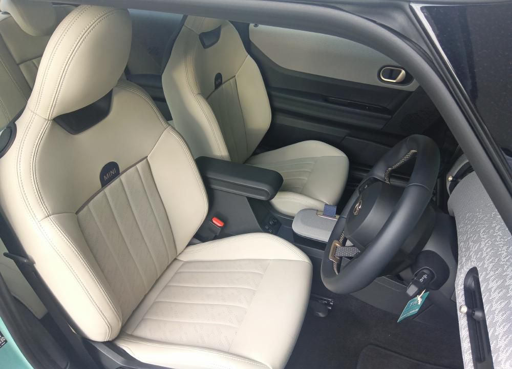 F66 MINI Cooper C 3Dr