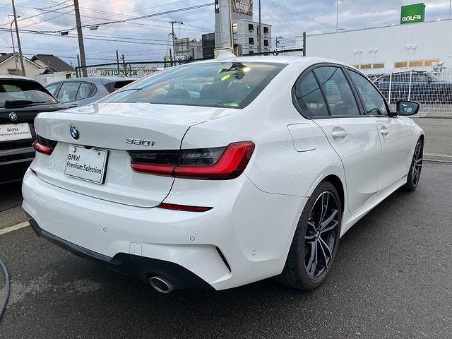 330i Berline RHD