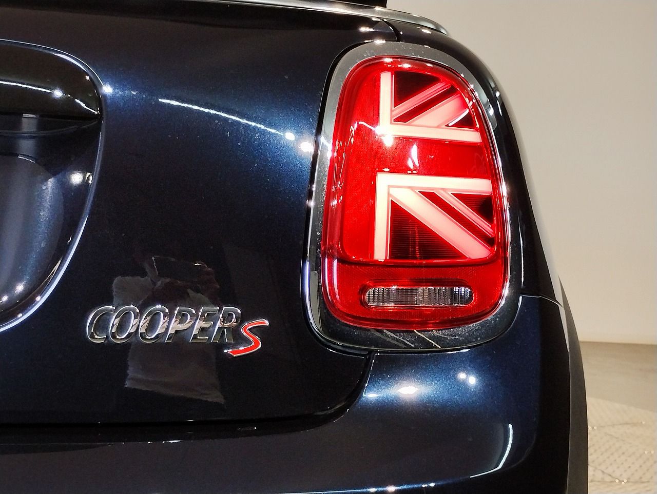 MINI Cooper S Convertible RHD