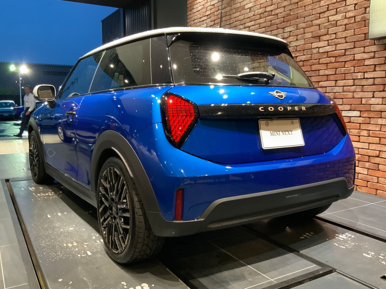 F66 MINI Cooper C 3Dr