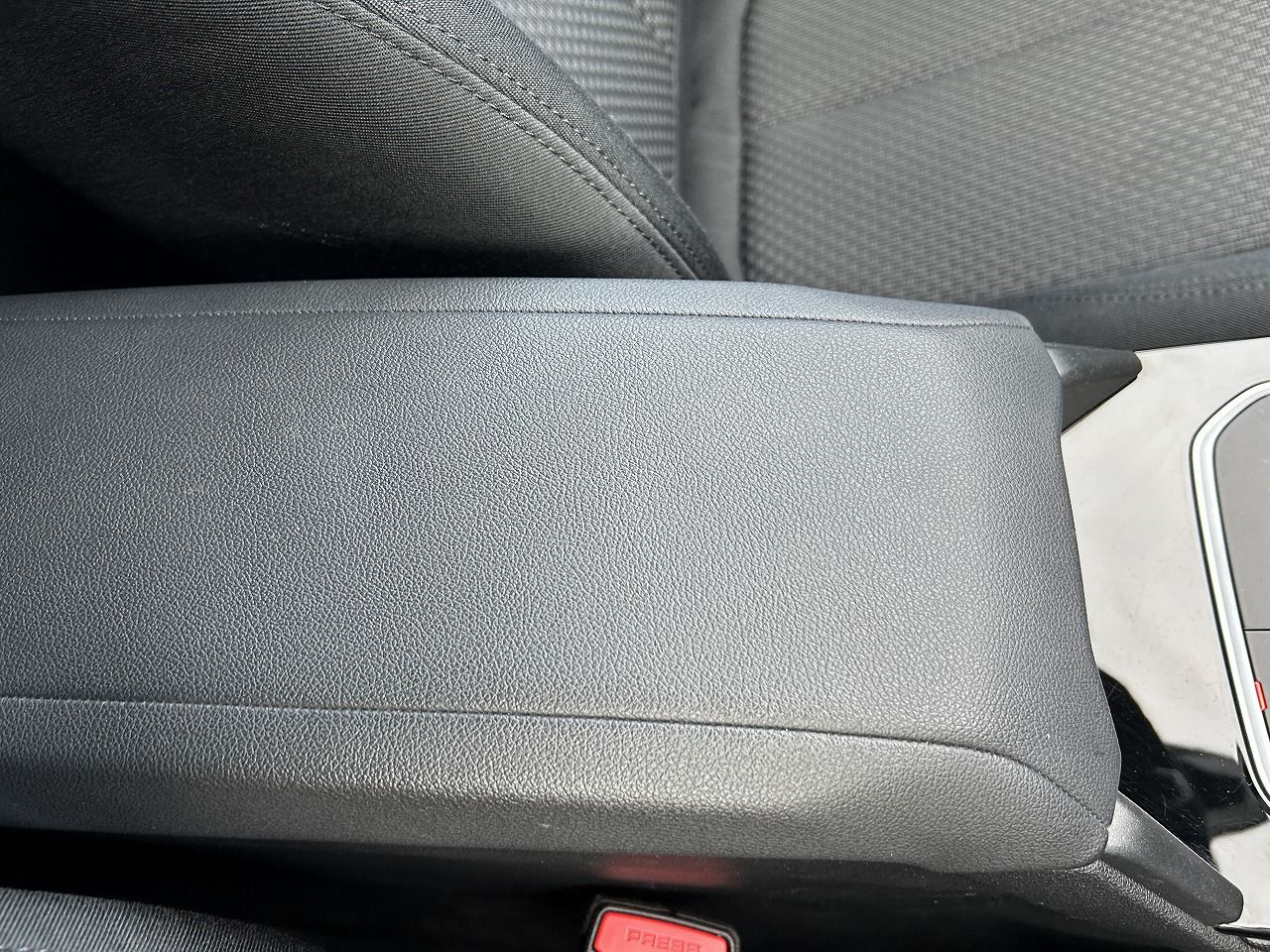 F40 118d Sports Hatch 5-door B47 2.0d
