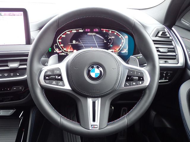G02 X4 M40i RHD LCI