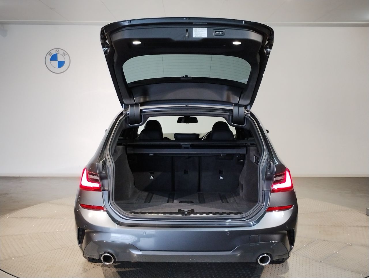 G21 318i Touring