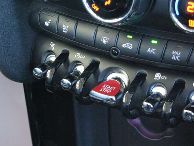 MINI Cooper F56 RHD