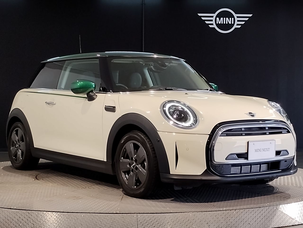 MINI Cooper F56 RHD