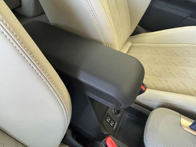 F66 MINI Cooper C 3Dr