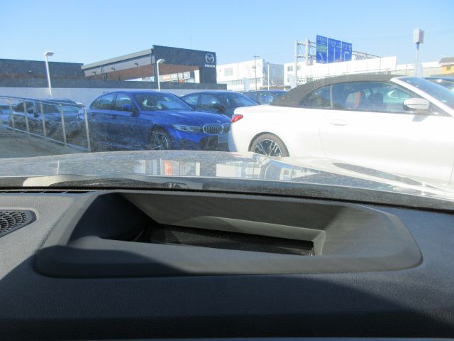 320d xDrive Berline RHD
