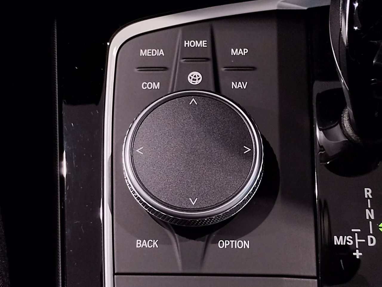 F40 118d Sports Hatch 5-door B47 2.0d