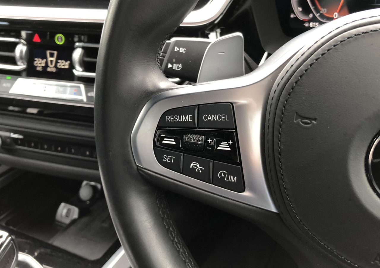 G29 z4 sDrive20i RHD