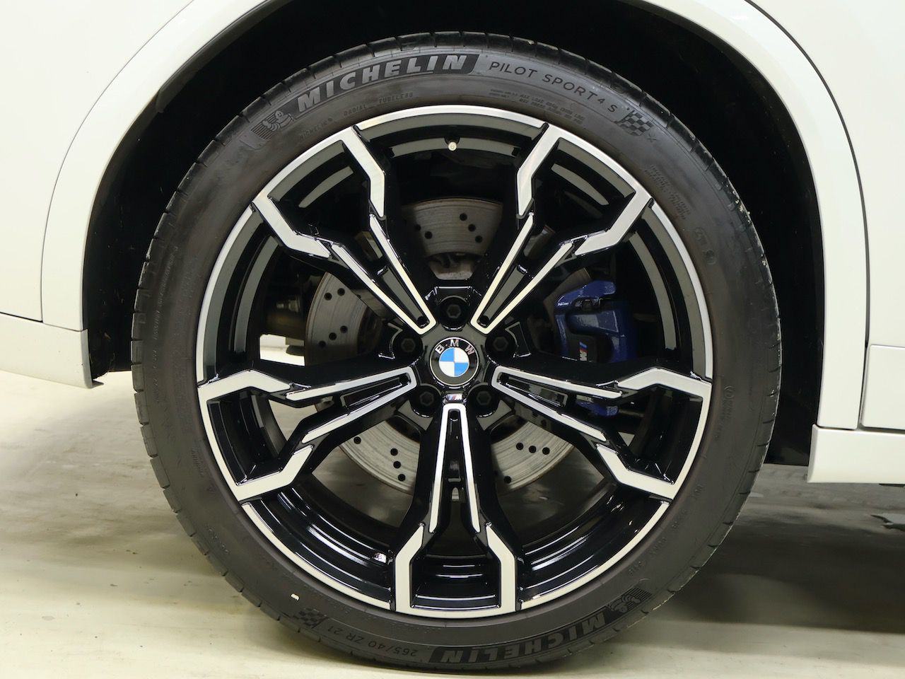 X4 M RHD
