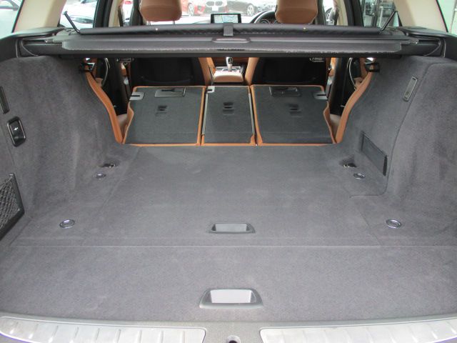 320I TOURING RHD