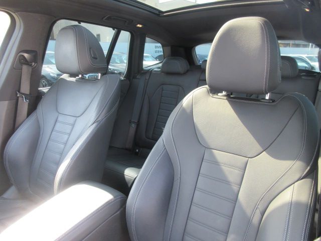 G01 X3 M40i RHD ZA