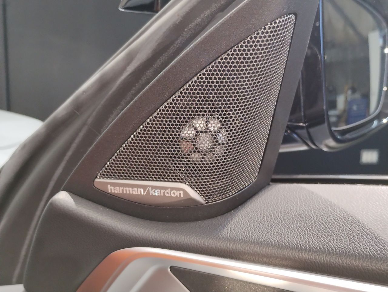 G83 M4 Competition M xDrive Competition RHD