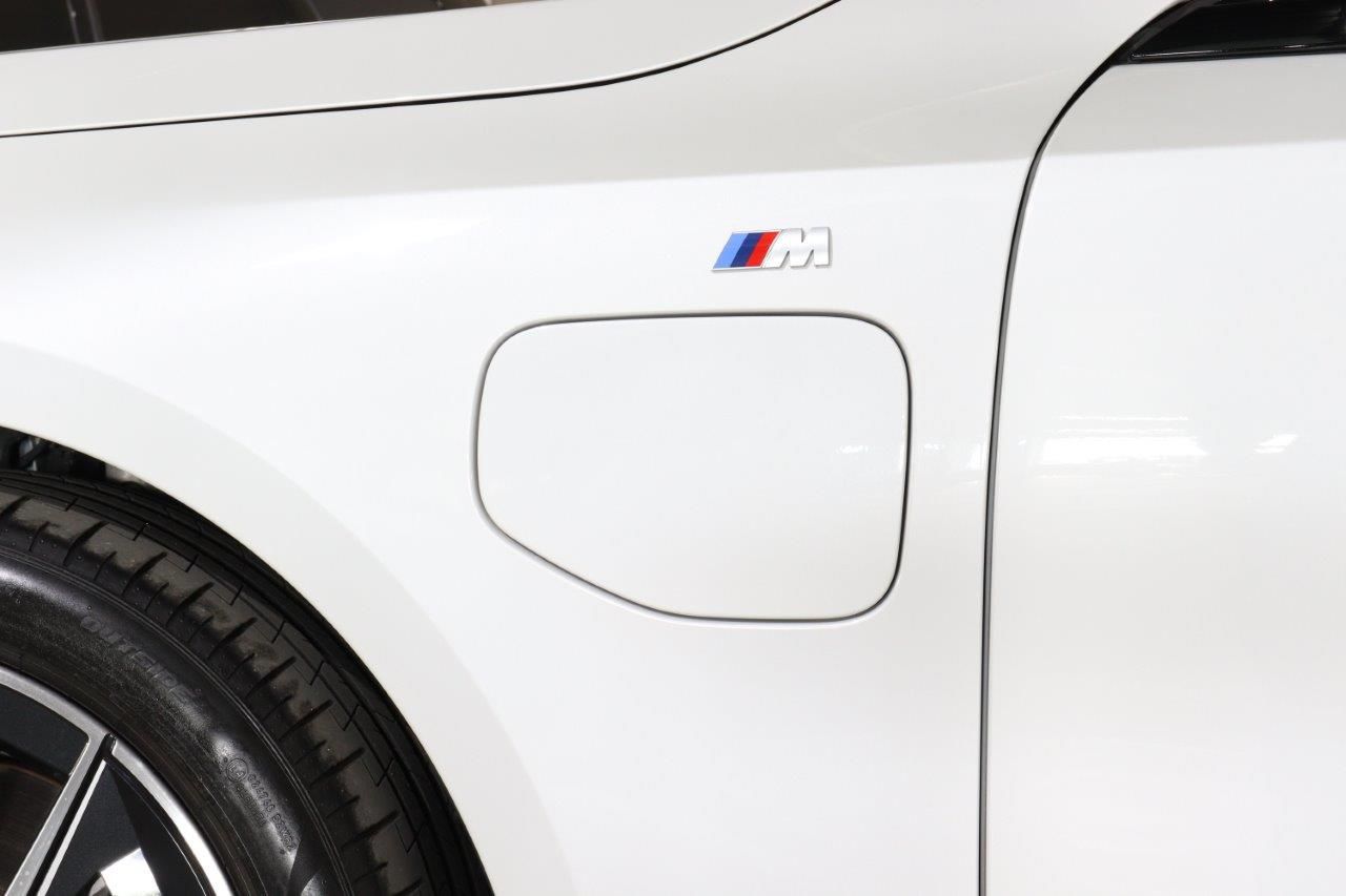BMW i5 eDrive40 Sedan RHD