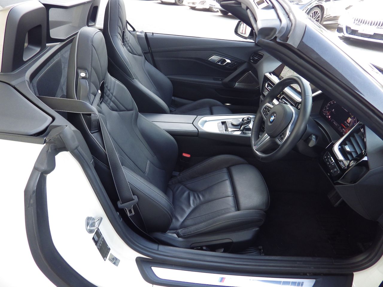 G29 Z4 M40i RHD