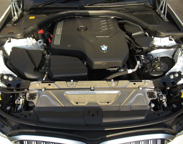 G20 320i Saloon LCI RHD MX