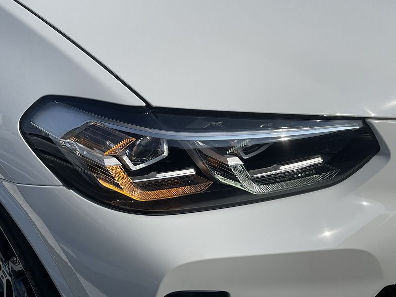 G01 X3 M40i RHD LCI ZA
