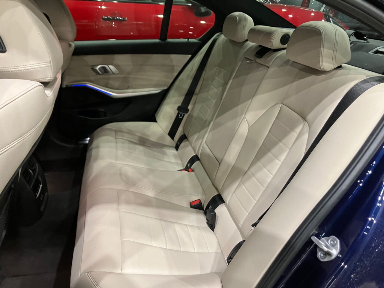 G20 320d xDrive RHD Saloon